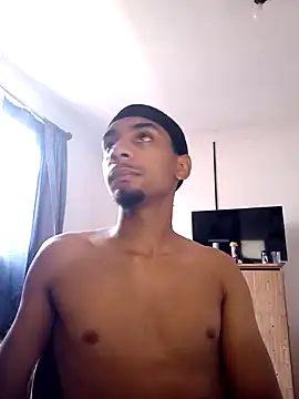 29YOURZ 28  online show from December 7, 2024, 11:18 am