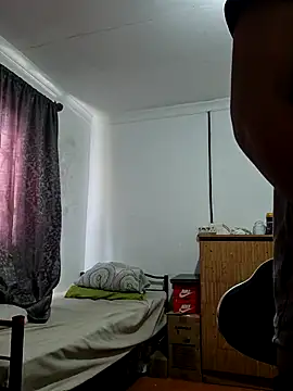 29YOURZ 28  online show from November 26, 2025, 1:12 pm