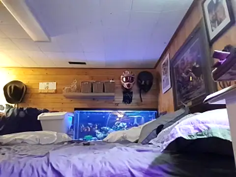 Ryan and Aurora online show from April 2, 2026, 9:23 pm