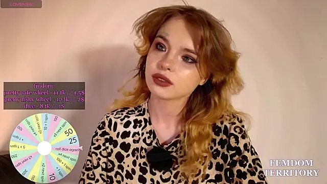 MisssLola online show from June 27, 2026, 4:12 pm