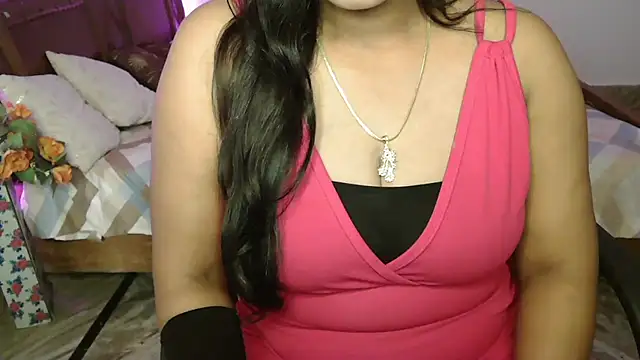 Snapshot of N-Natasha chatting on November 9, 2025, 10:57 am N-Natasha online show from November 9, 2025, 10:57 am