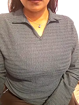 Snapshot of N-Natasha chatting on November 20, 2025, 1:00 pm N-Natasha online show from November 20, 2025, 1:00 pm