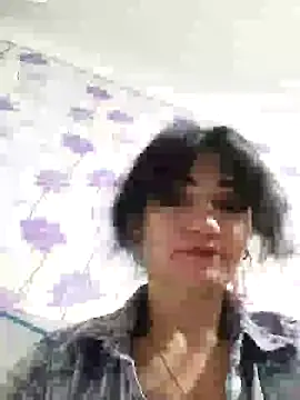 SweetLeila40 online show from February 12, 2025, 2:45 am