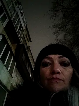 SweetLeila40 online show from November 4, 2025, 6:18 pm