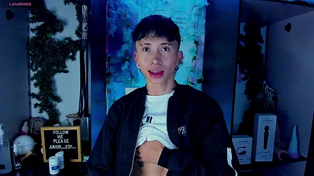 Snapshot of juniior_2311_ chatting on March 9, 2025, 12:21 am juniior 2311 online show from March 9, 2025, 12:21 am