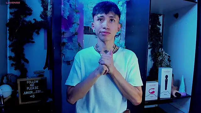 Snapshot of juniior_2311_ chatting on March 10, 2025, 8:56 pm juniior 2311 online show from March 10, 2025, 8:56 pm