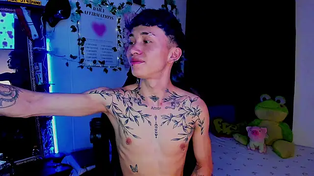 Snapshot of juniior_2311_ chatting on September 9, 2025, 4:23 am juniior 2311 online show from September 9, 2025, 4:23 am