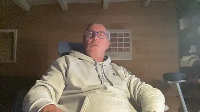 Snapshot of lelohop chatting on October 20, 2025, 8:15 am lelohop online show from October 20, 2025, 8:15 am