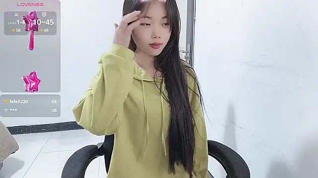 Lvy--v online show from January 11, 2025, 10:51 pm