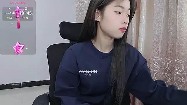 Lvy--v online show from January 24, 2025, 10:41 pm