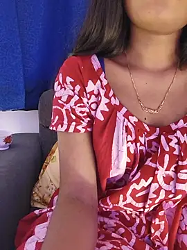 Snapshot of yhona_darling chatting on May 24, 2026, 1:21 am yhona darling online show from May 24, 2026, 1:21 am