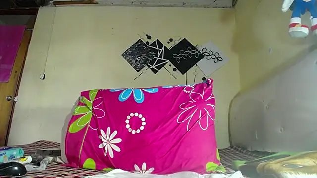 Snapshot of Vick_Jocson chatting on June 18, 2026, 6:45 pm Vick Jocson online show from June 18, 2026, 6:45 pm