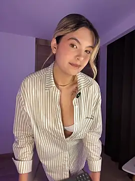 Odett  online show from February 16, 2026, 12:18 am