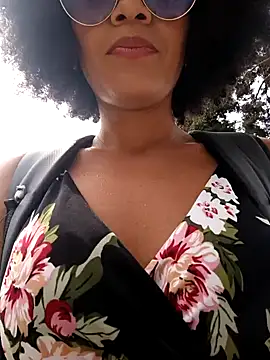 Snapshot of BlairSamy chatting on December 13, 2024, 4:49 pm BlairSamy online show from December 13, 2024, 4:49 pm