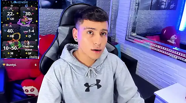 salvadorgomezx online show from December 9, 2024, 4:23 am