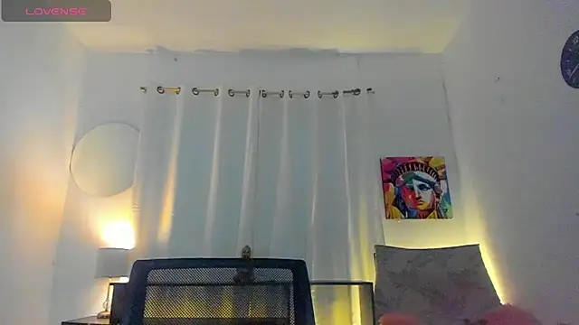 Snapshot of Sophie_sweett19 chatting on May 22, 2026, 1:24 am Sophie sweett19 online show from May 22, 2026, 1:24 am