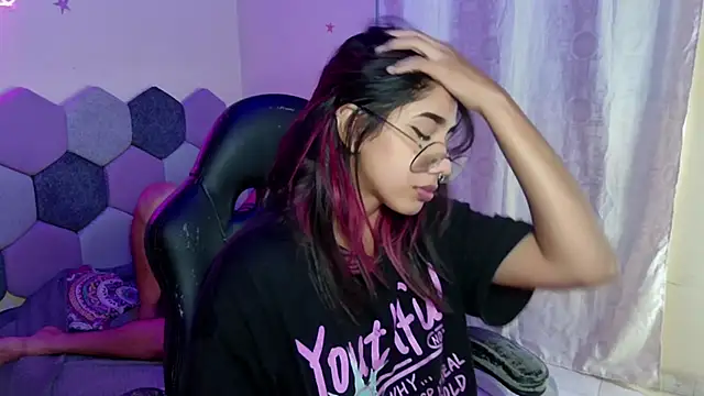 Horny tgn online show from February 4, 2025, 9:10 pm