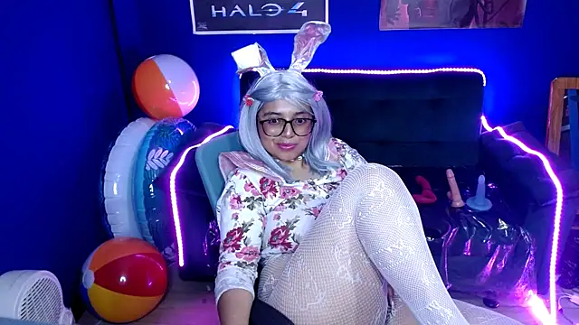 X CHERRY XX online show from December 11, 2024, 12:33 am