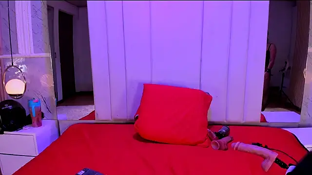 ivannabellini online show from March 5, 2026, 2:35 pm