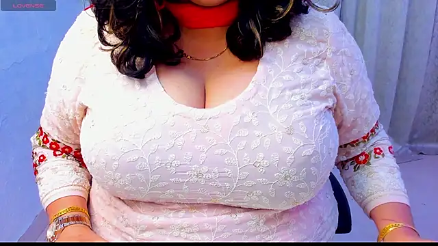 Gulabi Queen online show from December 19, 2025, 6:15 pm