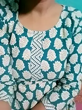 Snapshot of Arohi_is_Live chatting on January 4, 2025, 1:53 pm Arohi is Live online show from January 4, 2025, 1:53 pm