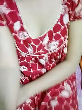 Snapshot of Arohi_is_Live chatting on January 6, 2025, 12:13 pm Arohi is Live online show from January 6, 2025, 12:13 pm