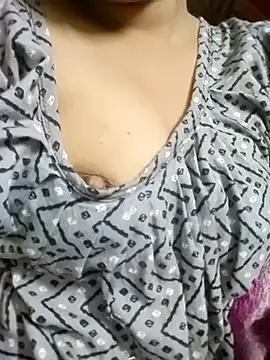 Snapshot of Arohi_is_Live chatting on March 19, 2025, 1:07 pm Arohi is Live online show from March 19, 2025, 1:07 pm