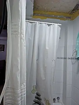 charlye inkkkk online show from December 16, 2025, 10:26 pm