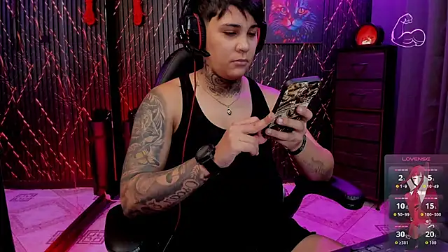 Snapshot of ZhoeStrong chatting on February 28, 2026, 6:42 pm ZhoeStrong online show from February 28, 2026, 6:42 pm