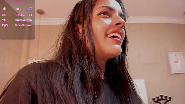 sofiaclauss online show from December 18, 2024, 11:34 am