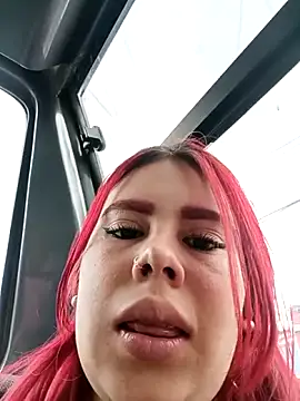 aurora sky11 online show from October 8, 2025, 3:31 pm