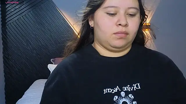 Laia and Aloby online show from March 3, 2026, 10:15 pm