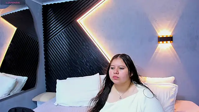 Laia and Aloby online show from July 18, 2026, 10:02 pm