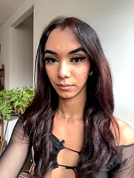 Nikol Rang   online show from November 14, 2025, 6:06 pm