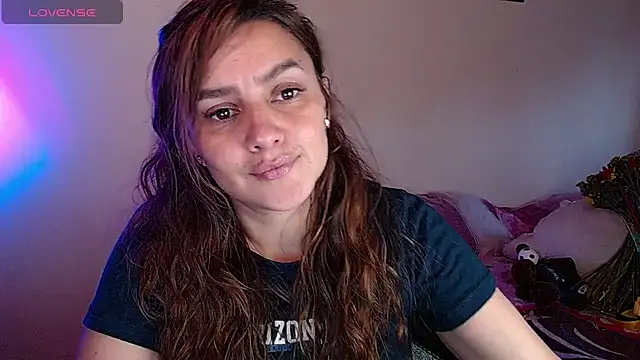 Snapshot of Lu_perez chatting on December 17, 2024, 10:32 pm Lu perez online show from December 17, 2024, 10:32 pm
