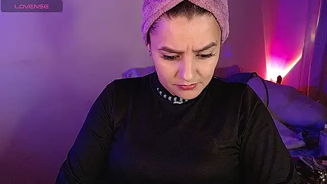 Snapshot of Lu_perez chatting on January 9, 2025, 1:08 am Lu perez online show from January 9, 2025, 1:08 am