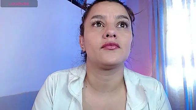 Snapshot of Lu_perez chatting on January 11, 2025, 3:31 pm Lu perez online show from January 11, 2025, 3:31 pm