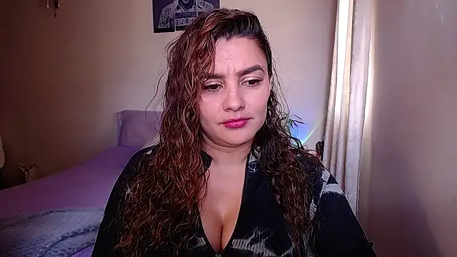 Snapshot of Lu_perez chatting on January 24, 2025, 8:00 pm Lu perez online show from January 24, 2025, 8:00 pm