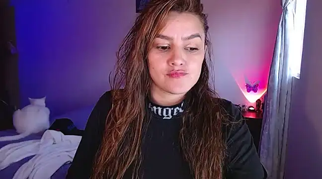 Snapshot of Lu_perez chatting on February 26, 2025, 10:53 pm Lu perez online show from February 26, 2025, 10:53 pm