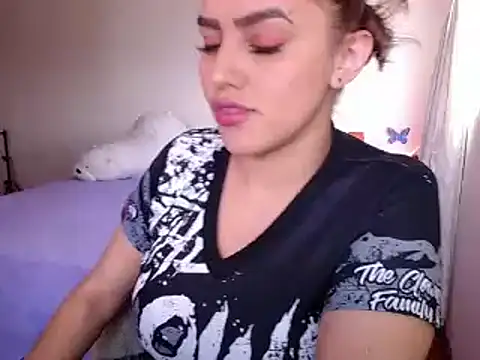 Snapshot of Lu_perez chatting on March 1, 2025, 5:05 pm Lu perez online show from March 1, 2025, 5:05 pm