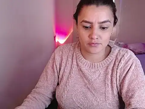 Snapshot of Lu_perez chatting on March 17, 2025, 4:33 pm Lu perez online show from March 17, 2025, 4:33 pm