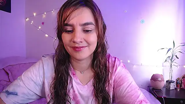 Lu perez online show from November 3, 2025, 5:14 pm