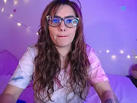 Lu perez online show from November 5, 2025, 10:10 pm