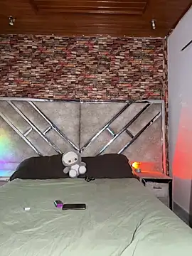 G Poseidon y Cloe online show from December 13, 2025, 8:25 pm