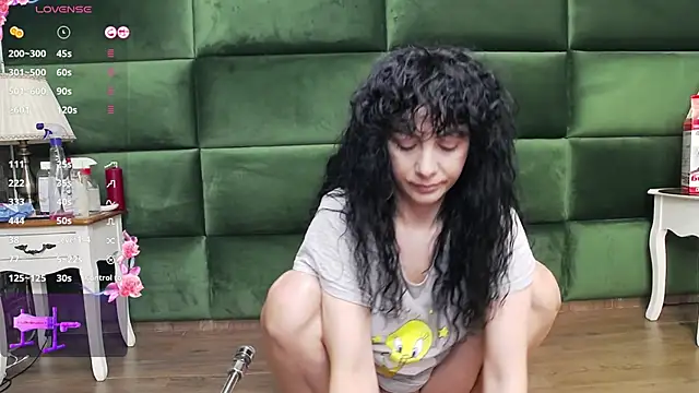 Snapshot of SelenSummer chatting on October 22, 2025, 7:02 pm SelenSummer online show from October 22, 2025, 7:02 pm