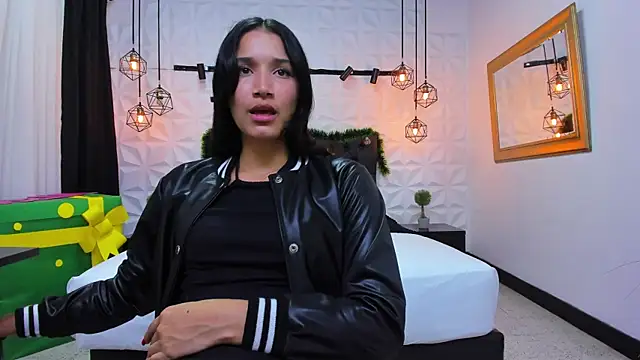 Alison Wiley online show from December 20, 2024, 3:00 pm