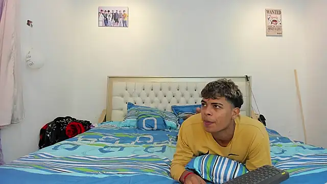 Snapshot of dafnezahiraa_ chatting on January 15, 2025, 3:54 am dafnezahiraa online show from January 15, 2025, 3:54 am