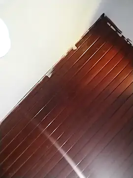 lucylovles online show from November 24, 2025, 4:18 pm