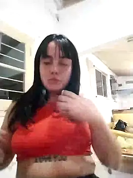 lucylovles online show from December 17, 2025, 12:05 am