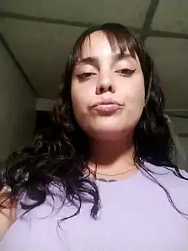 lucylovles online show from February 16, 2026, 7:48 am